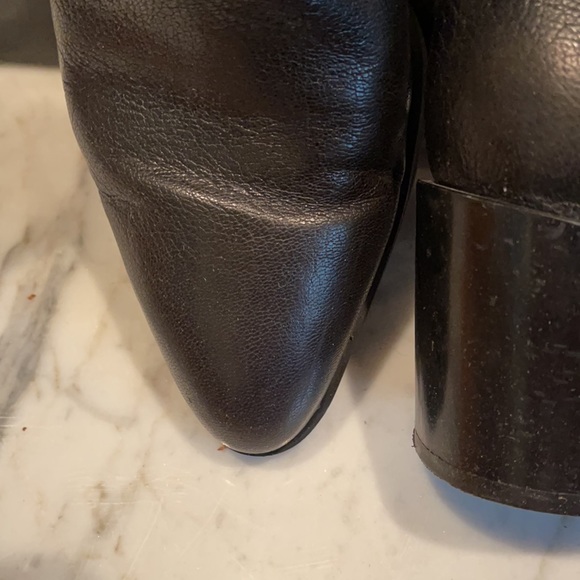 Black block heeled ankle bootie - Picture 2 of 4